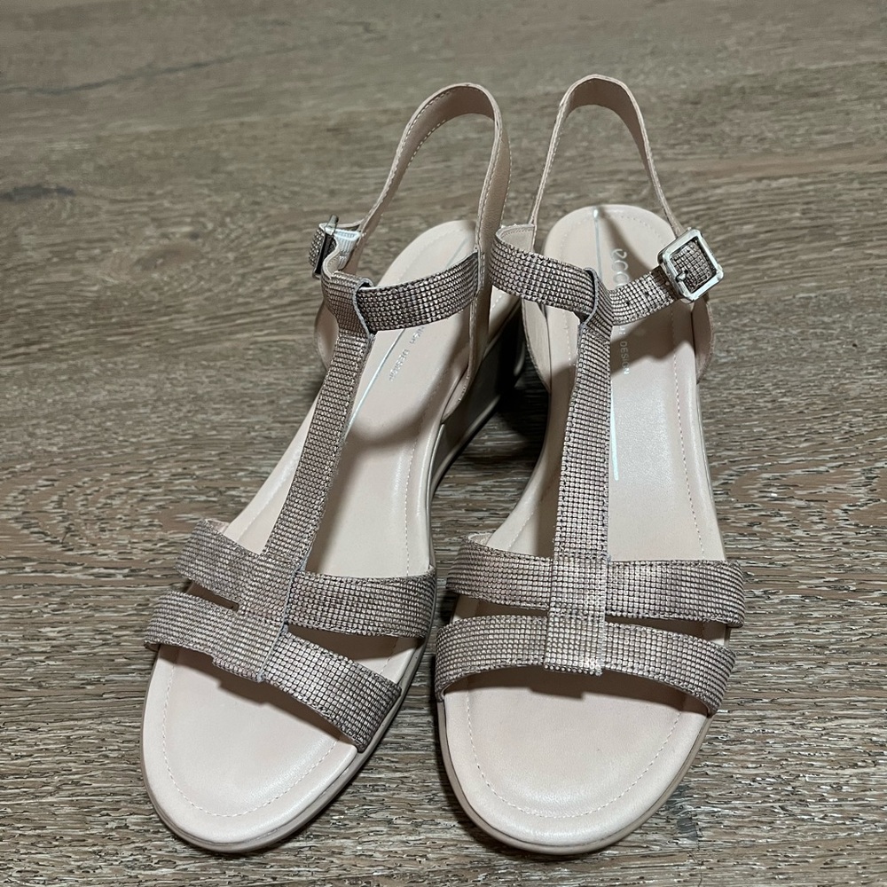 Ecco Dressy Metallic Sandal size 38